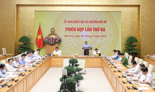 Thủ tướng chủ trì phiên họp Ủy ban Quốc gia về chuyển đổi số