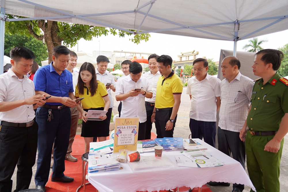 Nghi Xuân - huyện đầu tiên của Hà Tĩnh tổ chức Ngày hội chuyển đổi số